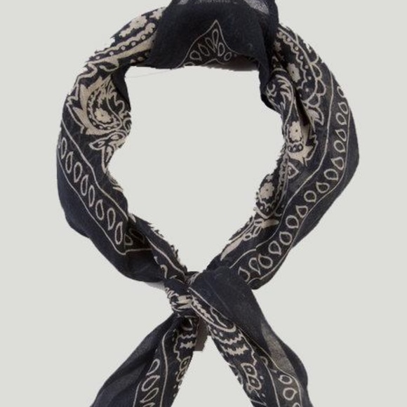 Chan Luu 100/% Silk Vintage Print Bandana Neckerchief Scarf